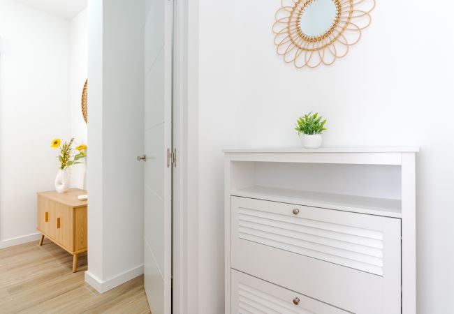 Apartment in Málaga - WintowinRentals Bright and Modern Apartment Near Huelin Beach Apartment in Málaga - WintowinRentals Bright and Modern Apartment Near Huelin Beach