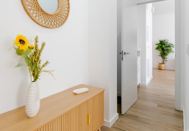 Apartment in Málaga - WintowinRentals Bright and Modern Apartment Near Huelin Beach Apartment in Málaga - WintowinRentals Bright and Modern Apartment Near Huelin Beach