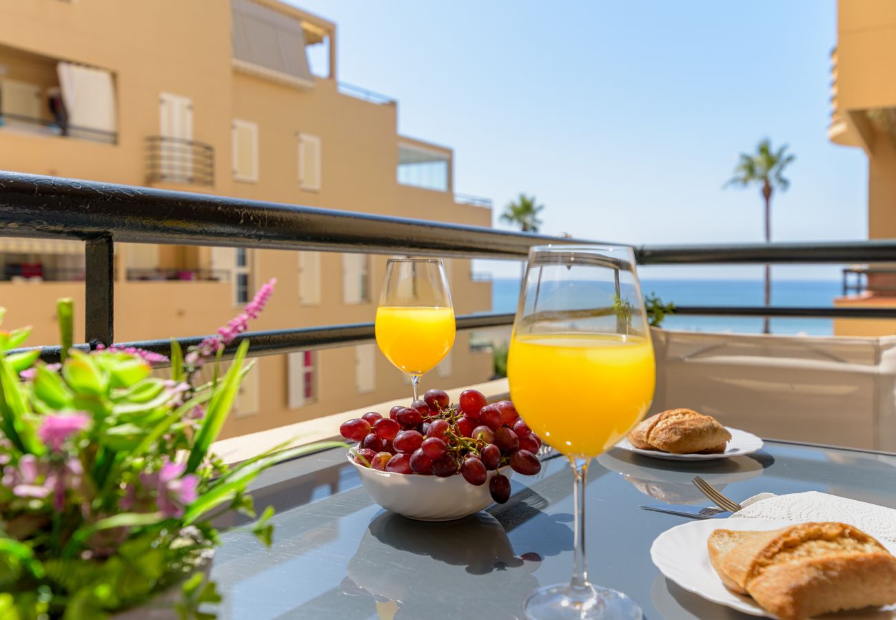 Apartment in Benajarafe - WintowinRentals VistaMar Benajarafe – Beach and Pool.