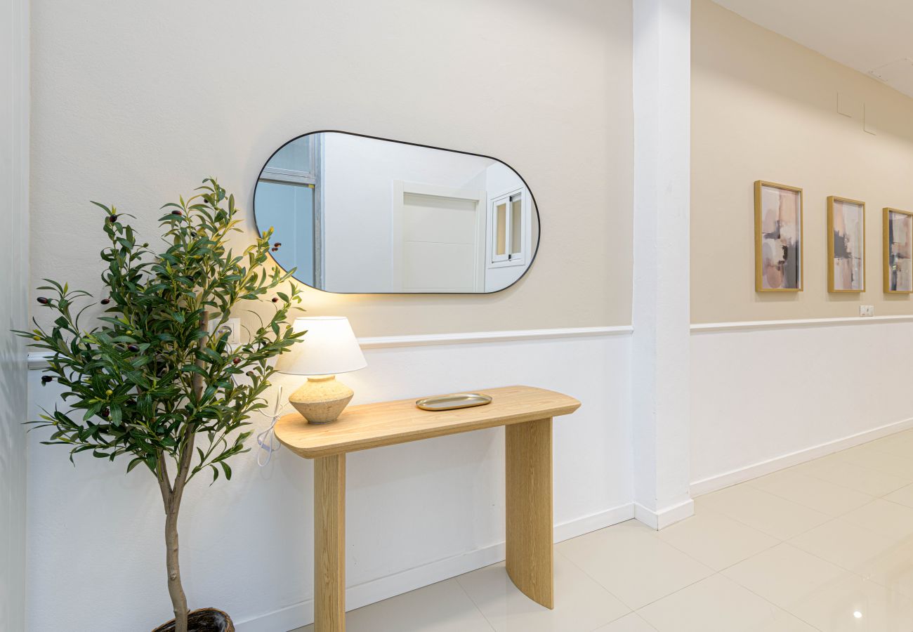 Apartment in Málaga - WintowinRentals Renovated loft with garage next to Huelin Beach Apartment in Málaga - WintowinRentals Renovated loft with garage next to Huelin Beach
