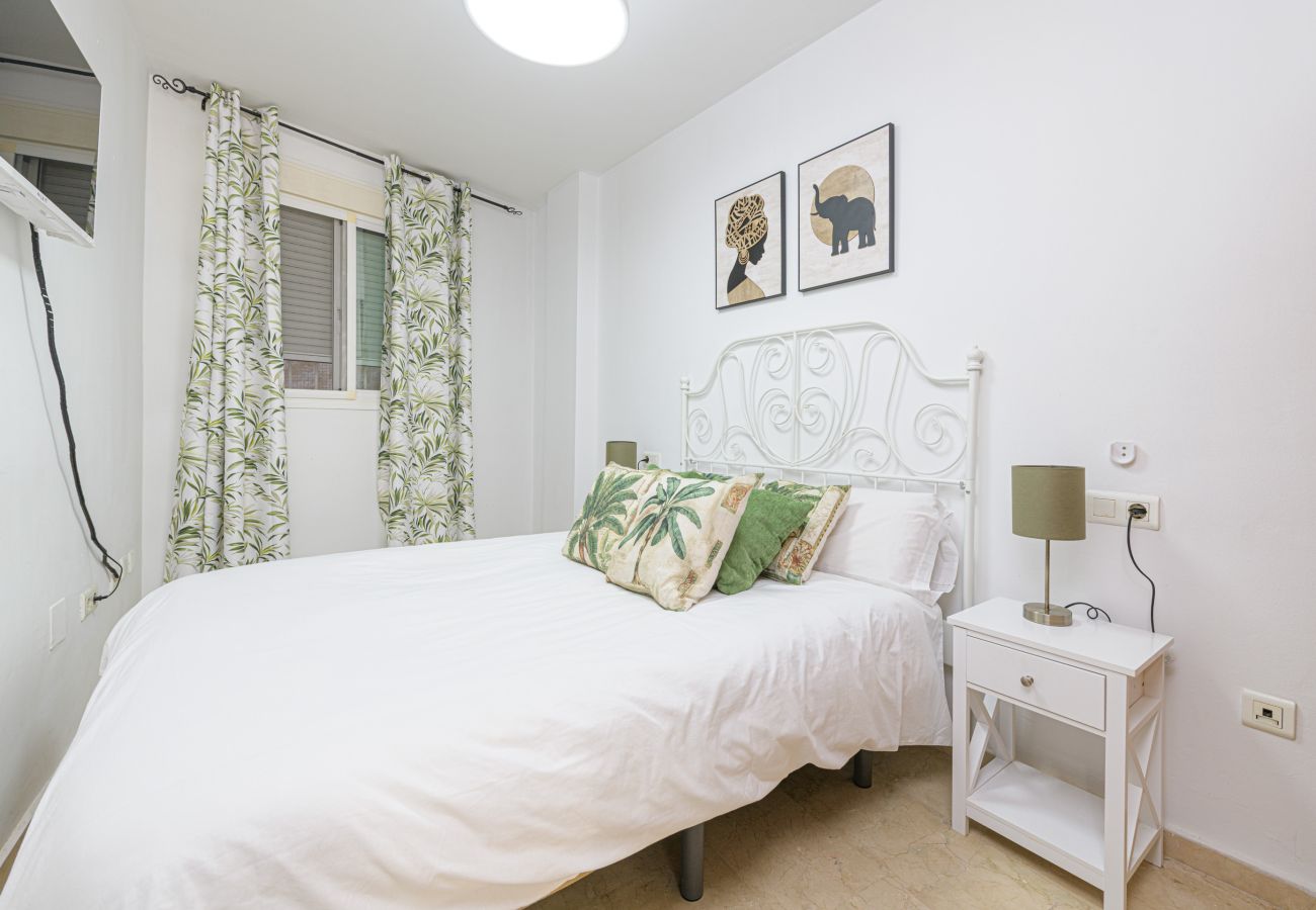 Apartment in Rincón de la Victoria - WintowinRentals Home Sweet Beach – 2 Bedrooms with Terrace near Rincón Beach