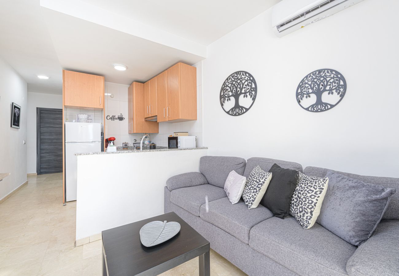 Apartment in Rincón de la Victoria - WintowinRentals Home Sweet Beach – 2 Bedrooms with Terrace near Rincón Beach