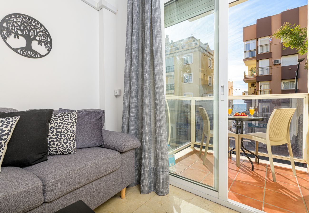 Apartment in Rincón de la Victoria - WintowinRentals Home Sweet Beach – 2 Bedrooms with Terrace near Rincón Beach