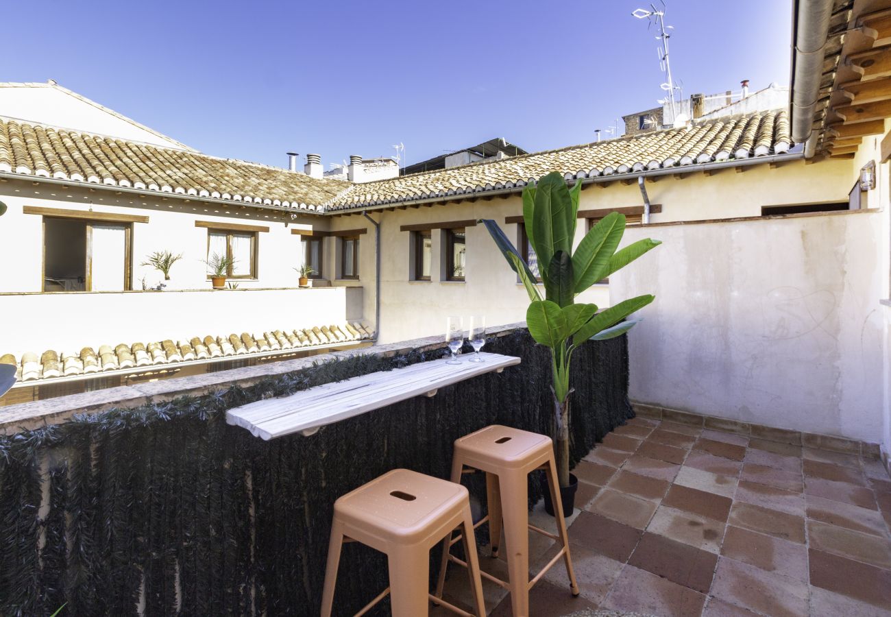 Apartment in Granada - WintowinRentals Fabulous Penthouse with Terrace in the Heart of Granada