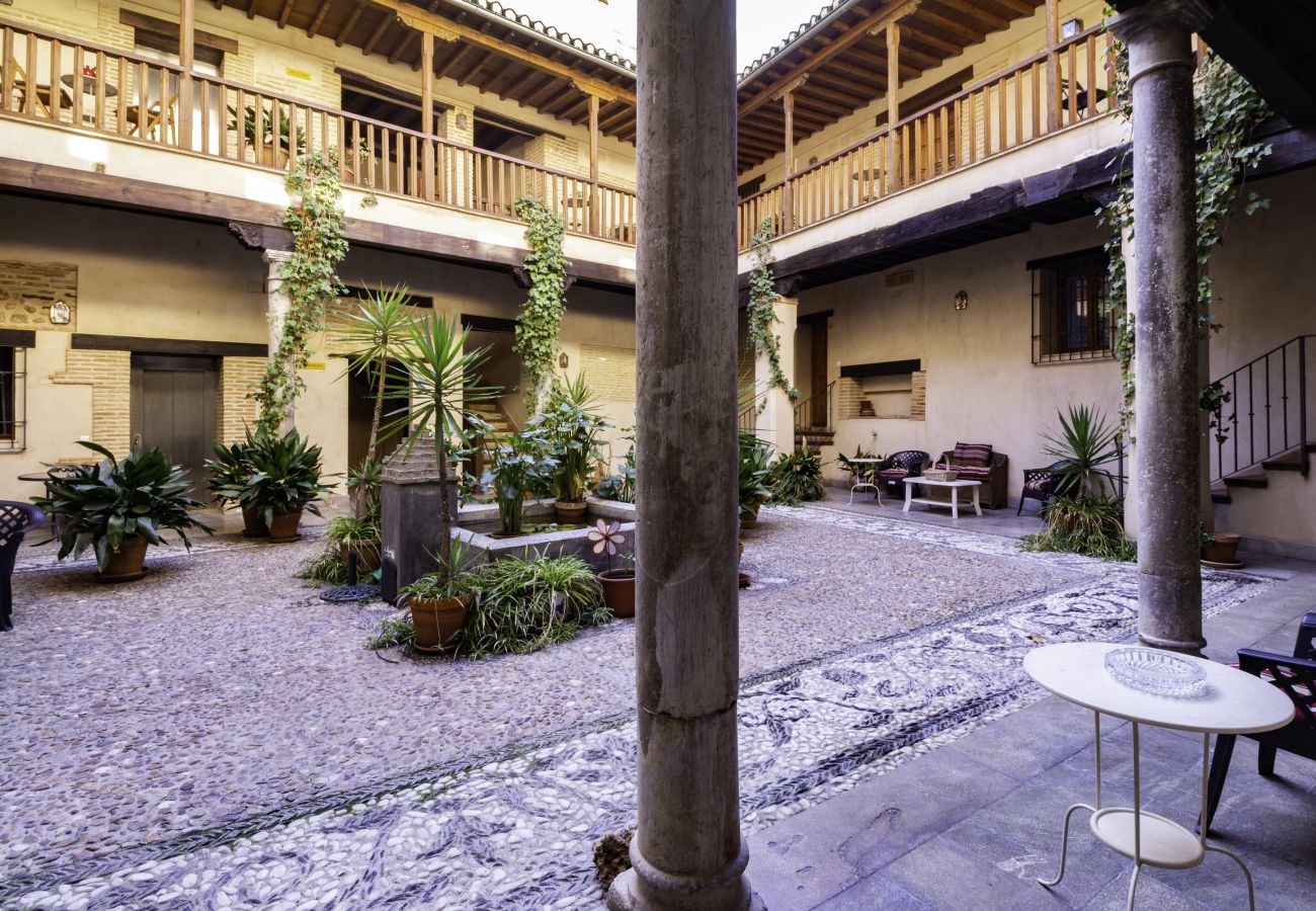 Apartment in Granada - WintowinRentals Fabulous Penthouse with Terrace in the Heart of Granada