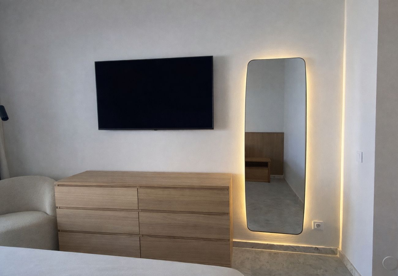 Apartment in Benalmádena - WintowinRentals Premium Apartment with Terrace and Stunning Views in Puerto Marina