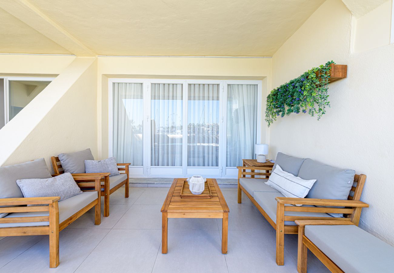 Apartment in Benalmádena - WintowinRentals Premium Apartment with Terrace and Stunning Views in Puerto Marina