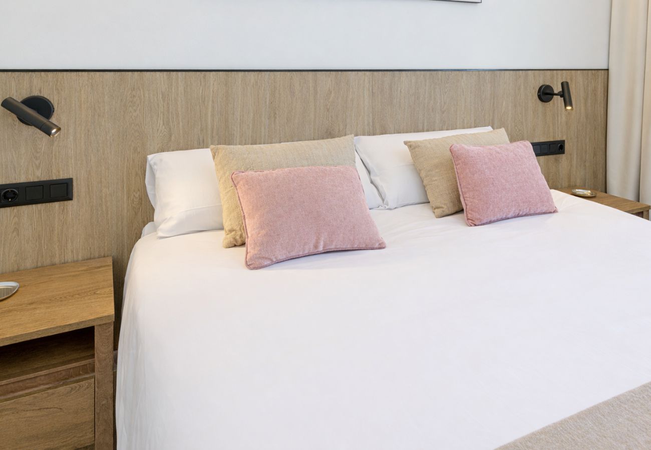 Apartment in Benalmádena - WintowinRentals Premium Apartment with Terrace and Stunning Views in Puerto Marina