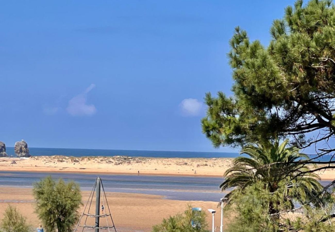 Apartment in Mogro - WintowinRentals Suite Miramar Apartment, Usil Beach