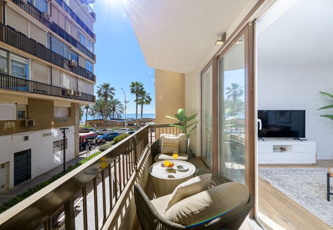 Apartment in Málaga - WintowinRentals Luxury Apartment with Sea Views in La Malagueta