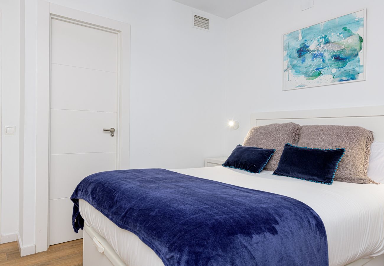 Apartment in Málaga - WintowinRentals Luxury Apartment with Sea Views in La Malagueta