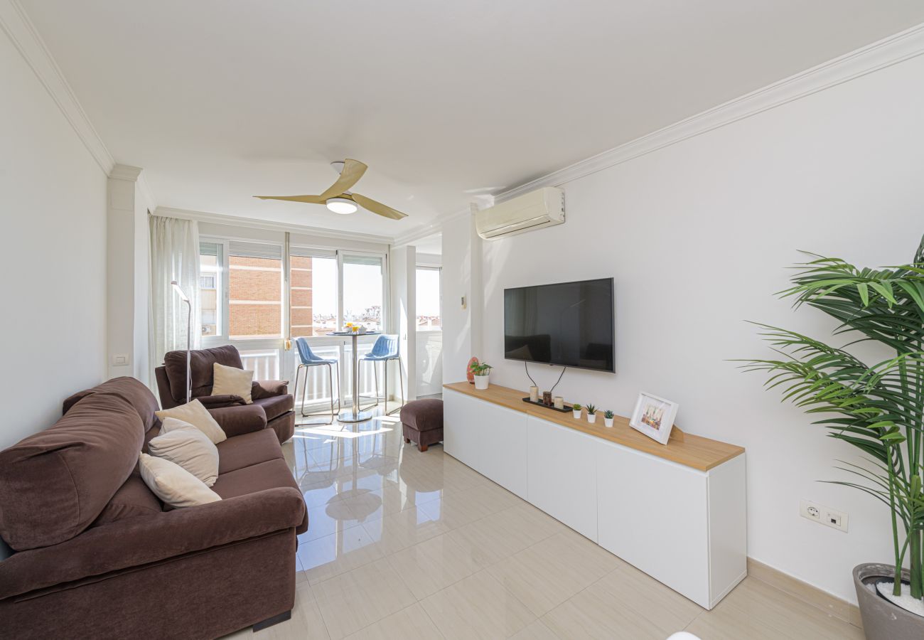 Apartment in Málaga - WintowinRentals Spacious apartment in Huelin with privileged views, parking included and close to the beach