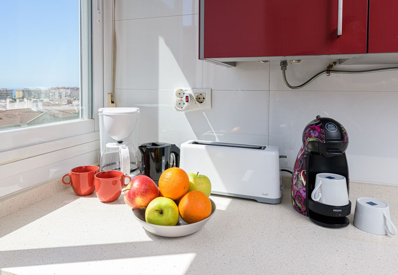 Apartment in Málaga - WintowinRentals Spacious apartment in Huelin with privileged views, parking included and close to the beach