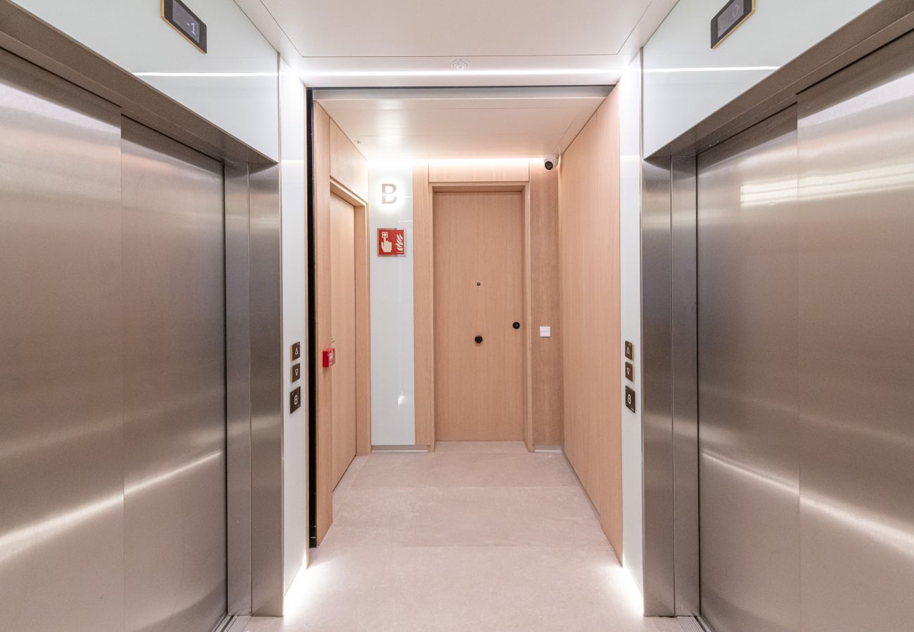 Apartment in Málaga - WinToWinRentals Málaga Tower Luxury Collection