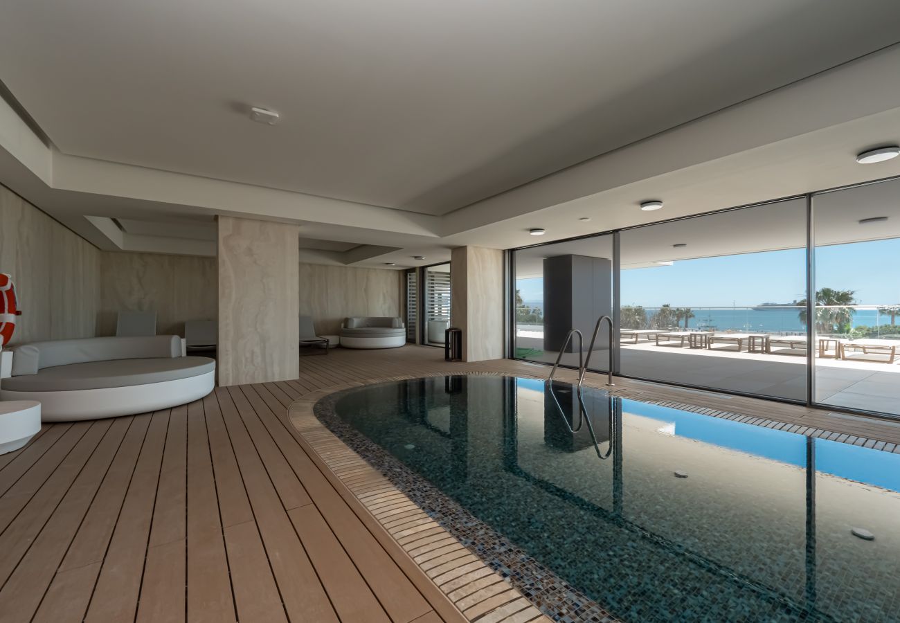 Apartment in Málaga - WinToWinRentals Málaga Tower Luxury Collection