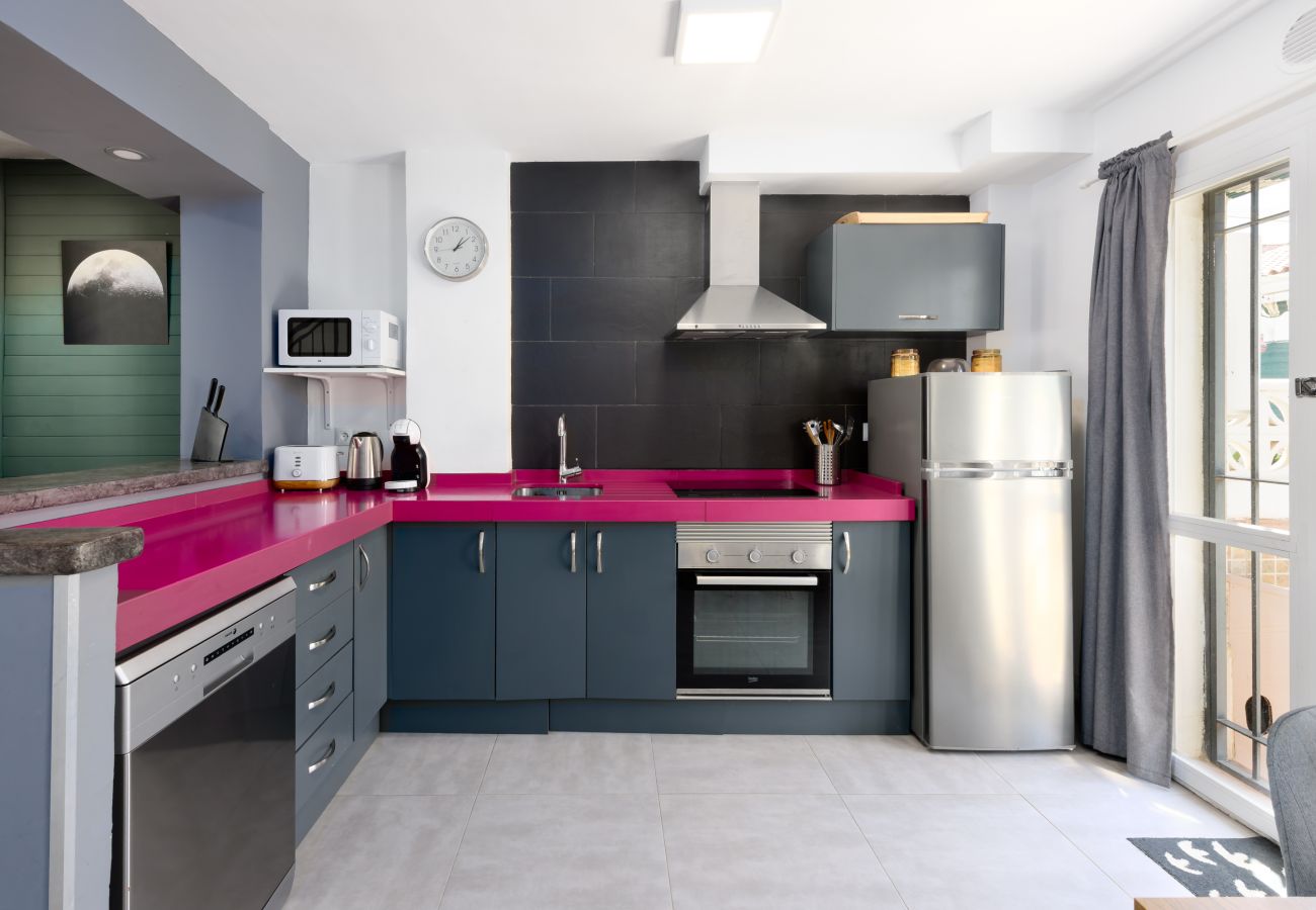 Terraced House in Chilches Costa - WintoWinRentals Charming House in Chilches