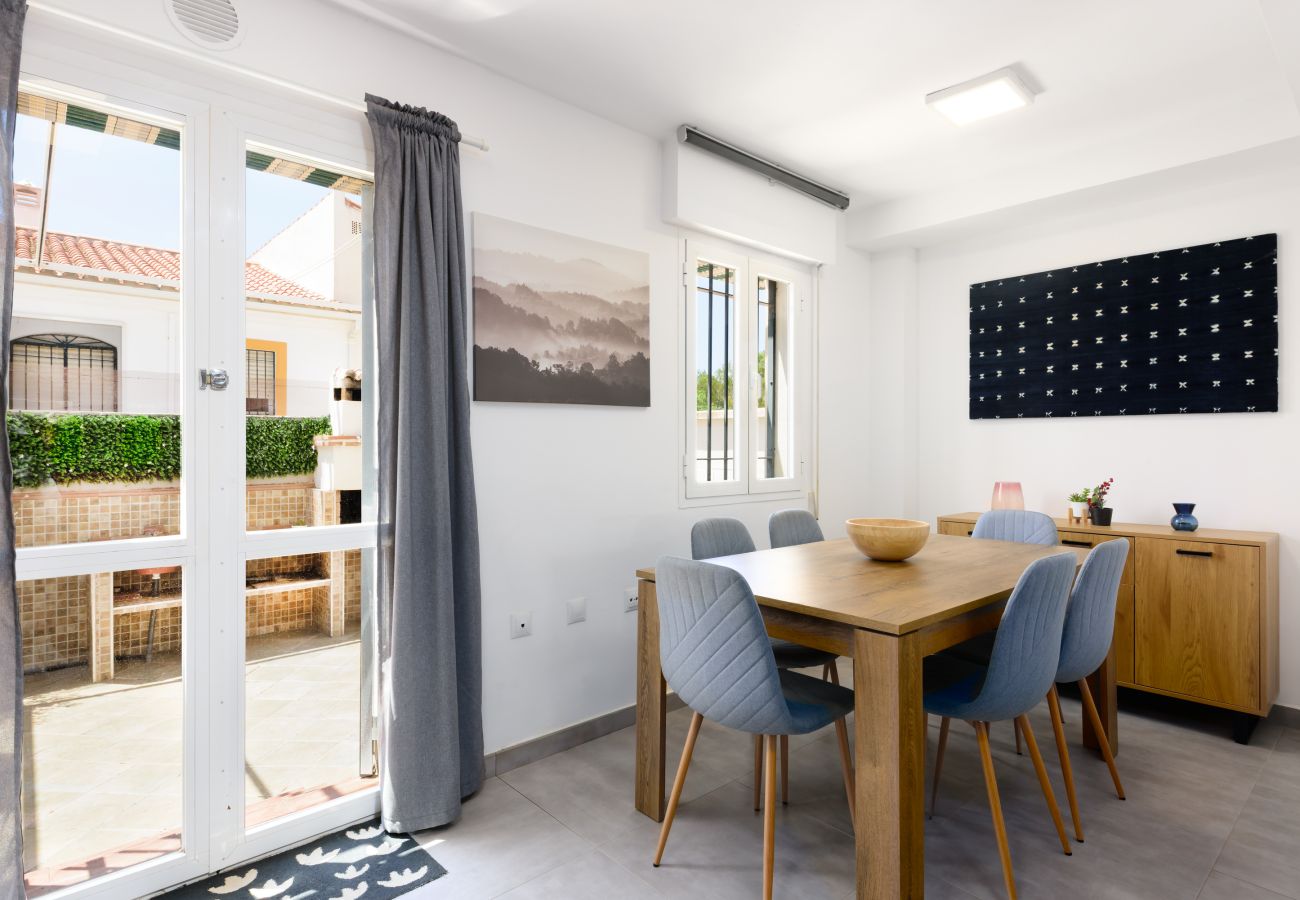 Terraced House in Chilches Costa - WintoWinRentals Charming House in Chilches