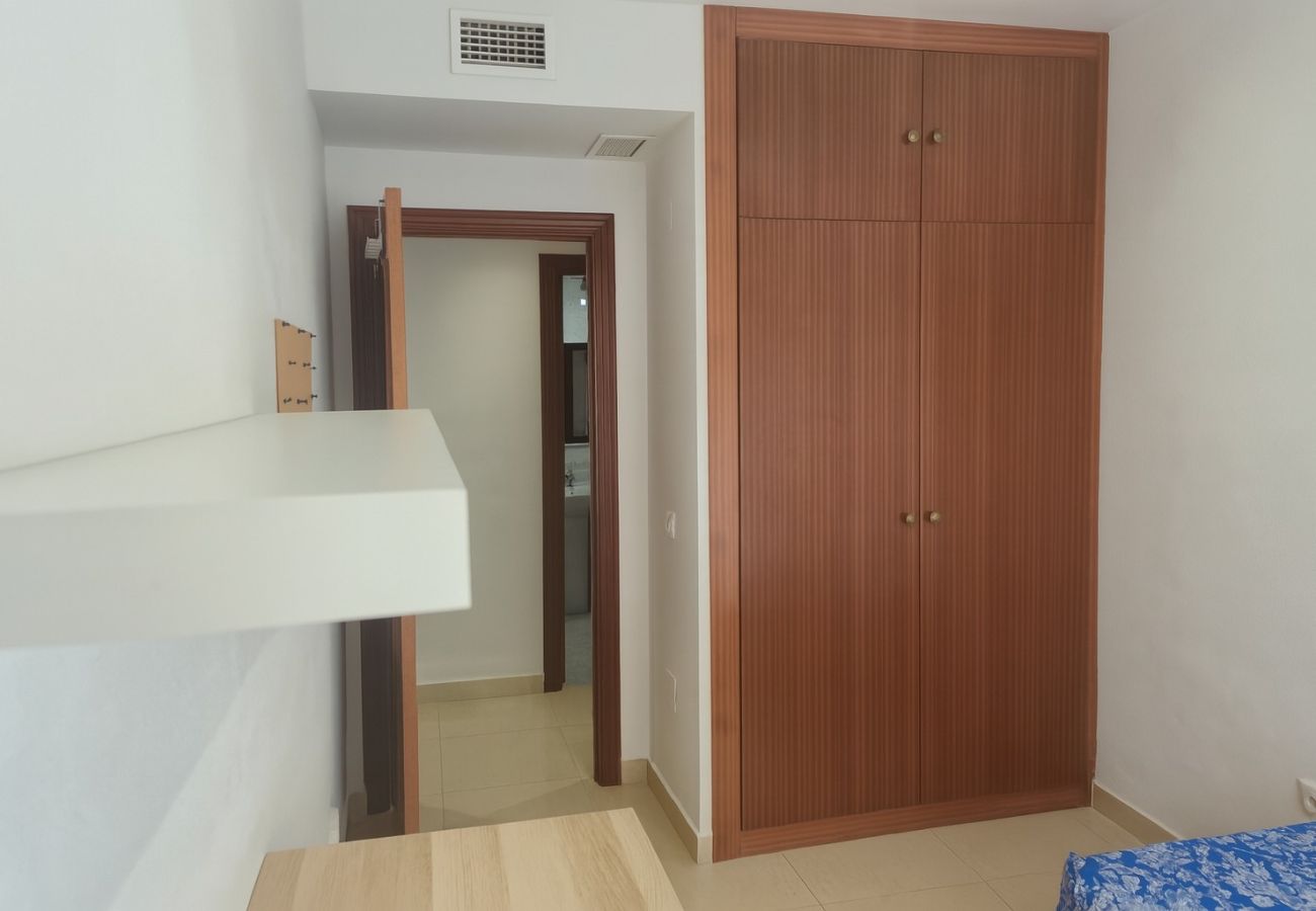 Apartment in Málaga - WintowinRentals Teatinos, Campus, Pool & Terrace