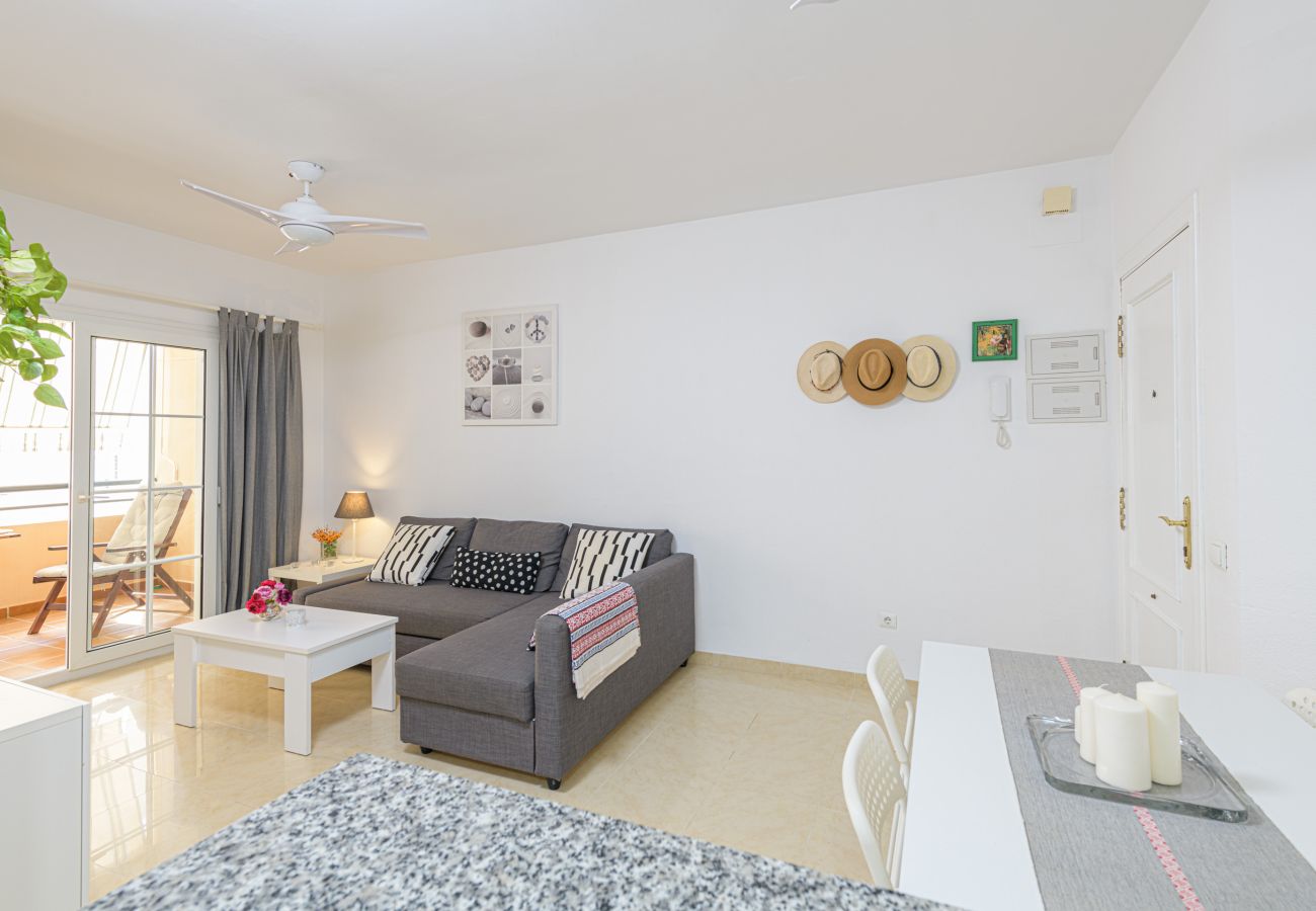 Apartment in Benajarafe - WintowinRentals Playa Linda Benajarafe Beach and Pool