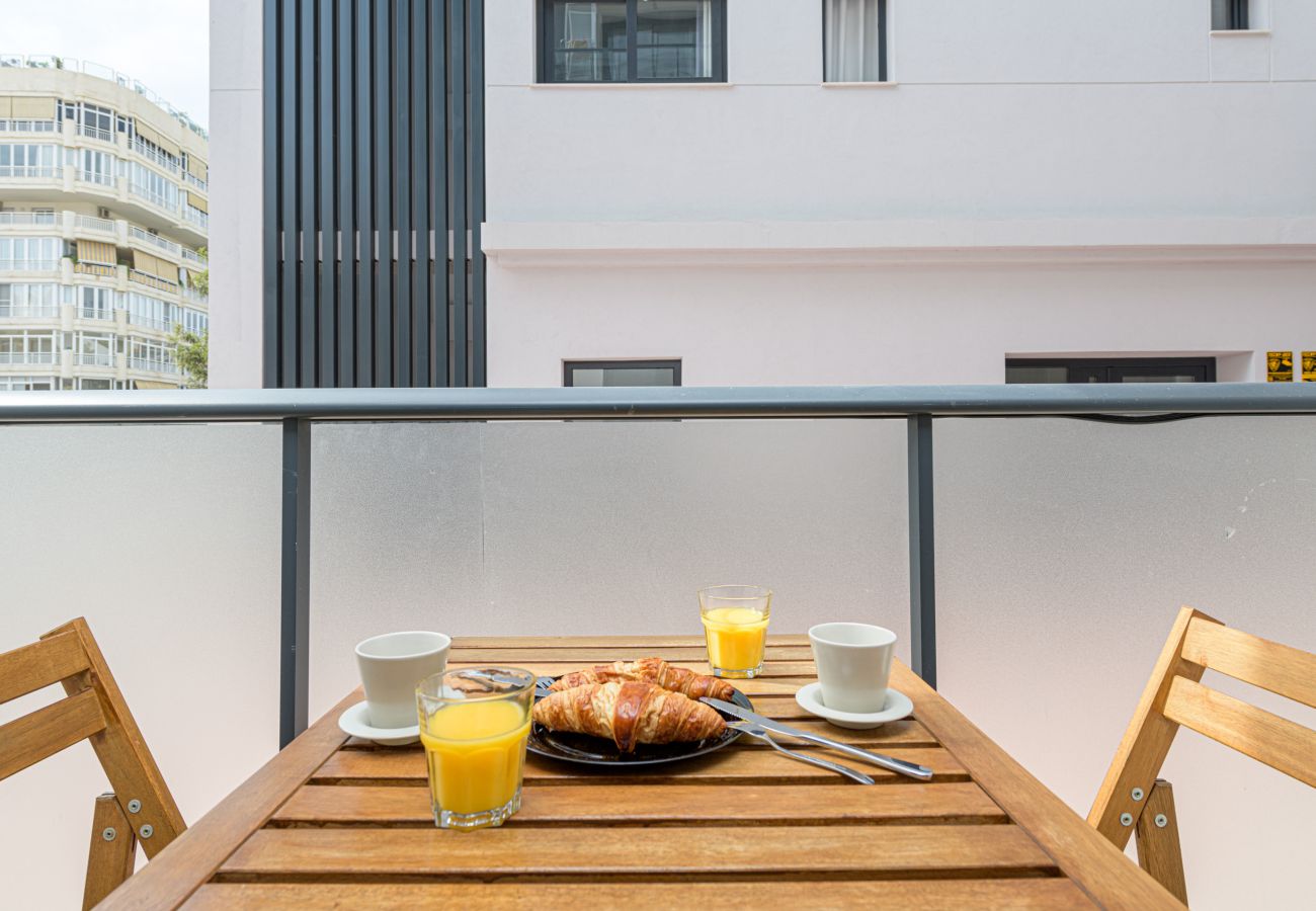 Apartment in Fuengirola - WintowinRentals Home Sweet Boliches 2 Bedrooms with Terrace near the Beach