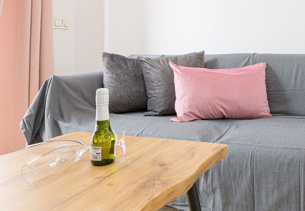 Apartment in Fuengirola - WintowinRentals Home Sweet Boliches 2 Bedrooms with Terrace near the Beach