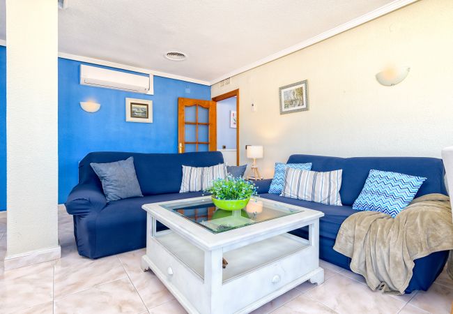 Appartement à Torrox Costa - WintowinRentals Vues spectaculaires, Penthouse, 1ère ligne de plage à Torrox Appartement à Torrox Costa - WintowinRentals Vues spectaculaires, Penthouse, 1ère ligne de plage à Torrox