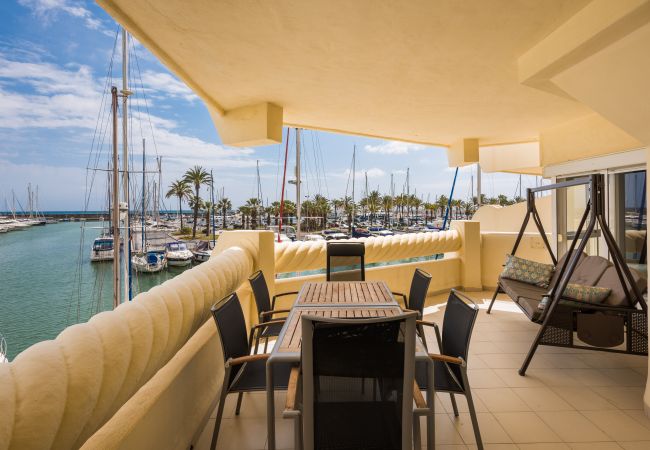 Appartement à Benalmádena - WintowinRentals Luxe, Vue Sur la mer Puerto Marina. Appartement à Benalmádena - WintowinRentals Luxe, Vue Sur la mer Puerto Marina.