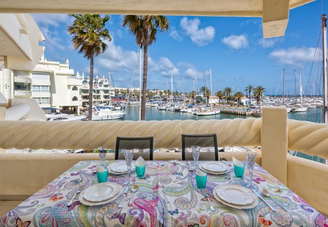 Appartement à Benalmádena - WintowinRentals Luxe, Vue Sur la mer Puerto Marina. Appartement à Benalmádena - WintowinRentals Luxe, Vue Sur la mer Puerto Marina.