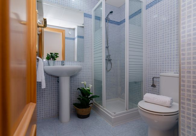 Appartement à Málaga - WintowinRentals Teatinos, Málaga, Metro & Parking. Appartement à Málaga - WintowinRentals Teatinos, Málaga, Metro & Parking.