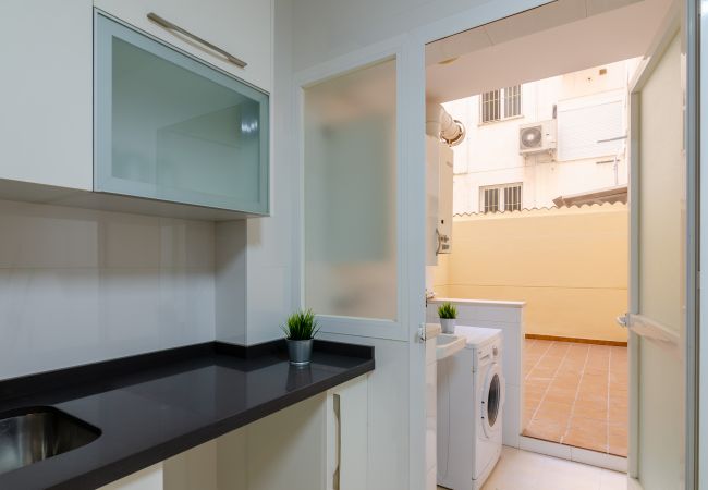 Appartement à Málaga - WintowinRentals Teatinos, Málaga, Metro & Parking. Appartement à Málaga - WintowinRentals Teatinos, Málaga, Metro & Parking.