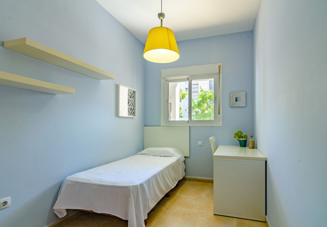 Appartement à Rincón de la Victoria - WintowinRentals grande terrasse, emplacement parfait, plage et piscine
