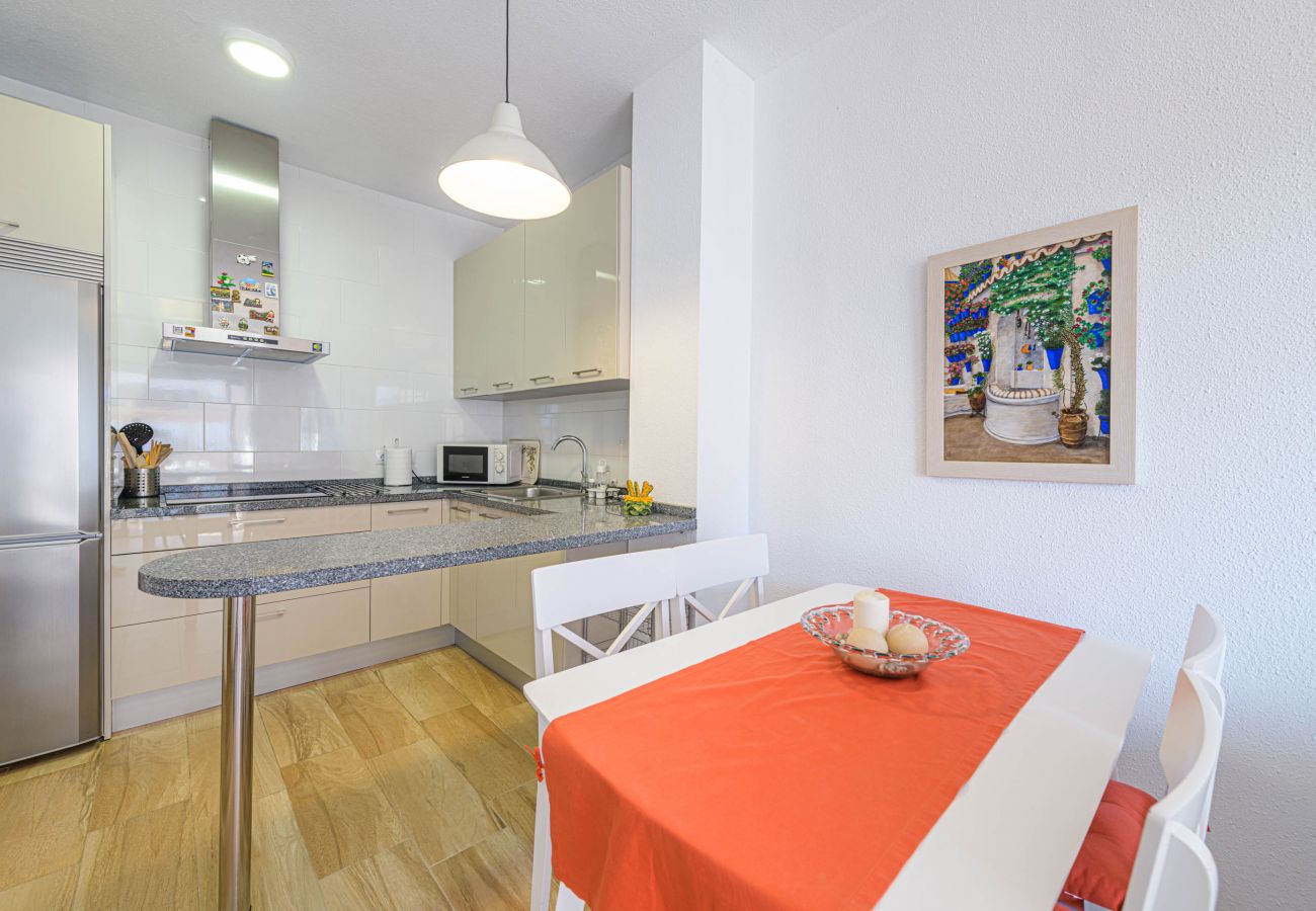 Appartement à Fuengirola - WintowinRentals très bien situé et vue sur la mer.