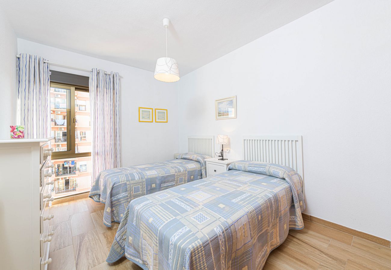 Appartement à Fuengirola - WintowinRentals très bien situé et vue sur la mer.