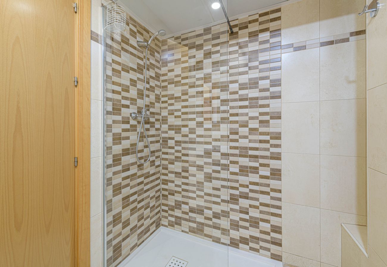 Appartement à Fuengirola - WintowinRentals très bien situé et vue sur la mer.