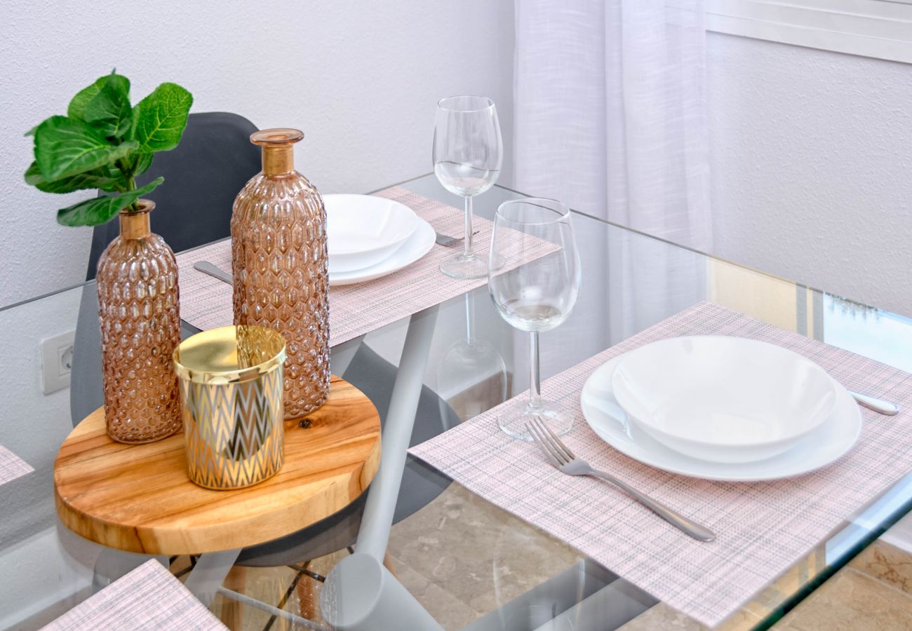 Appartement à Malaga -  WintoWinRentals - La Estancia PARKING GRATUIT.