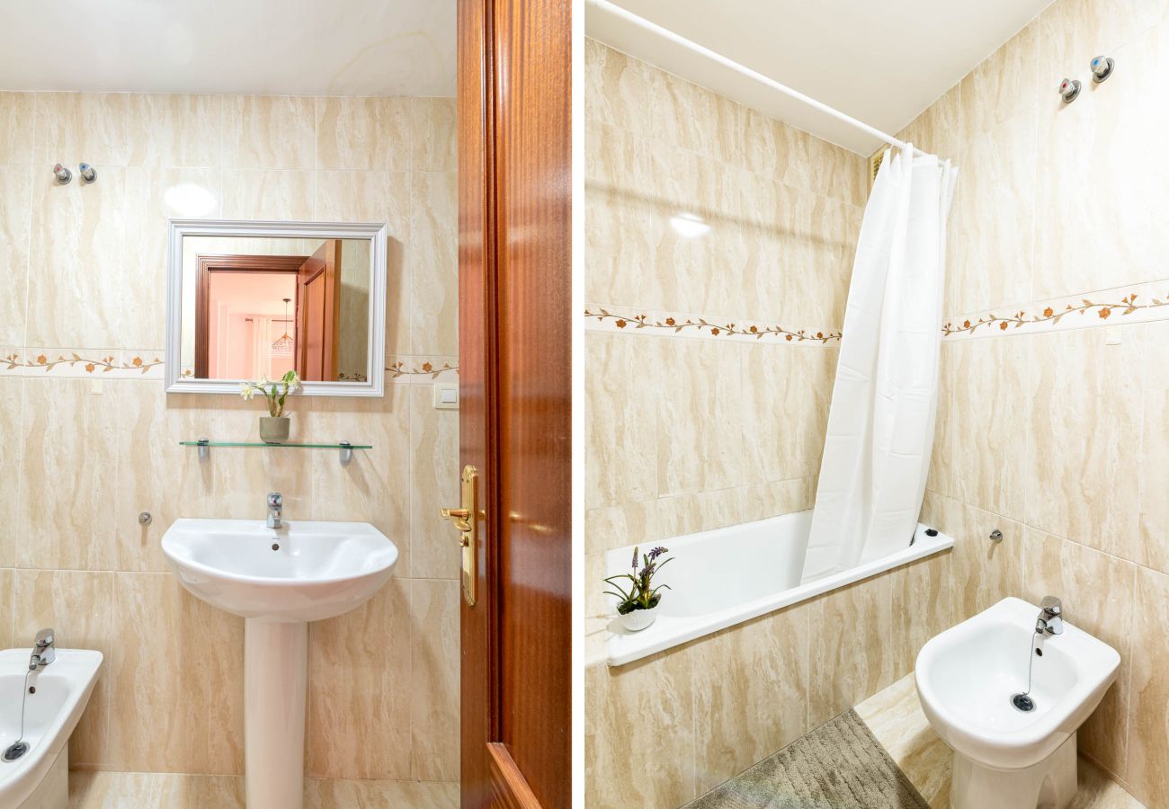 Appartement à Malaga -  WintoWinRentals - La Estancia PARKING GRATUIT.