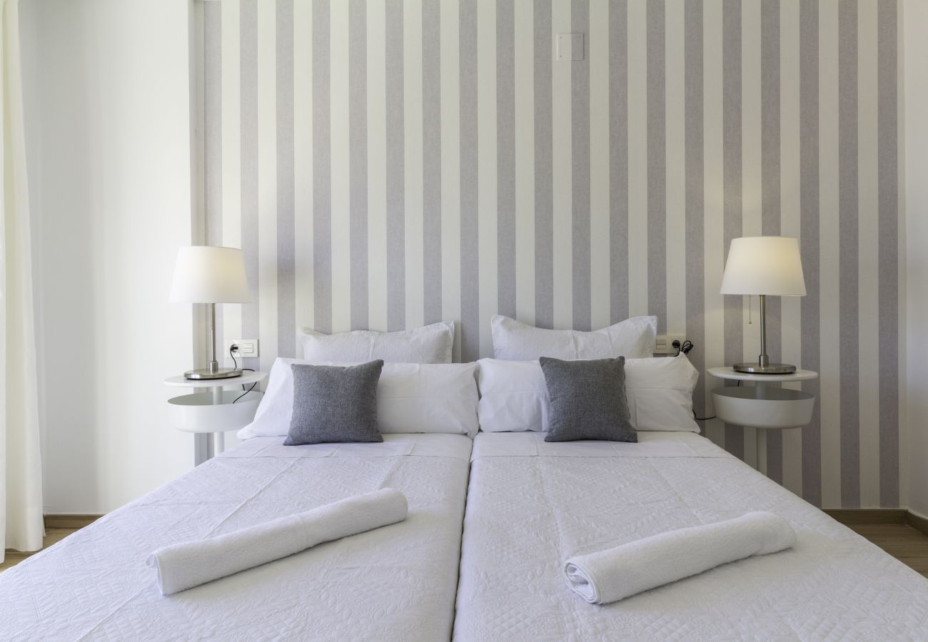 Appartement à Malaga - WintoWinRentals - Penthouse de luxe avec vue sur la mer.