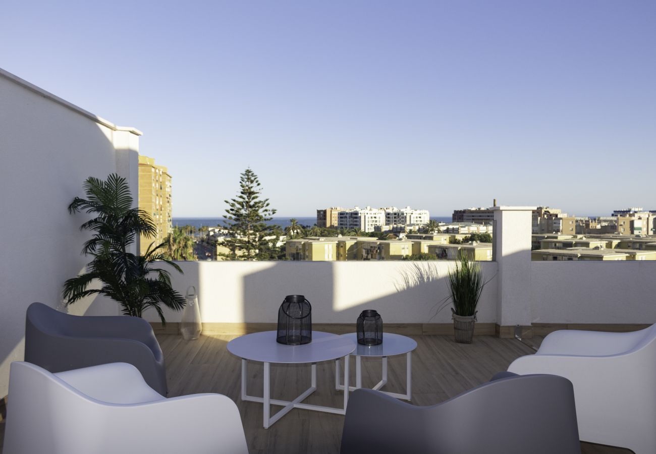 Appartement à Malaga - WintoWinRentals - Penthouse de luxe avec vue sur la mer.