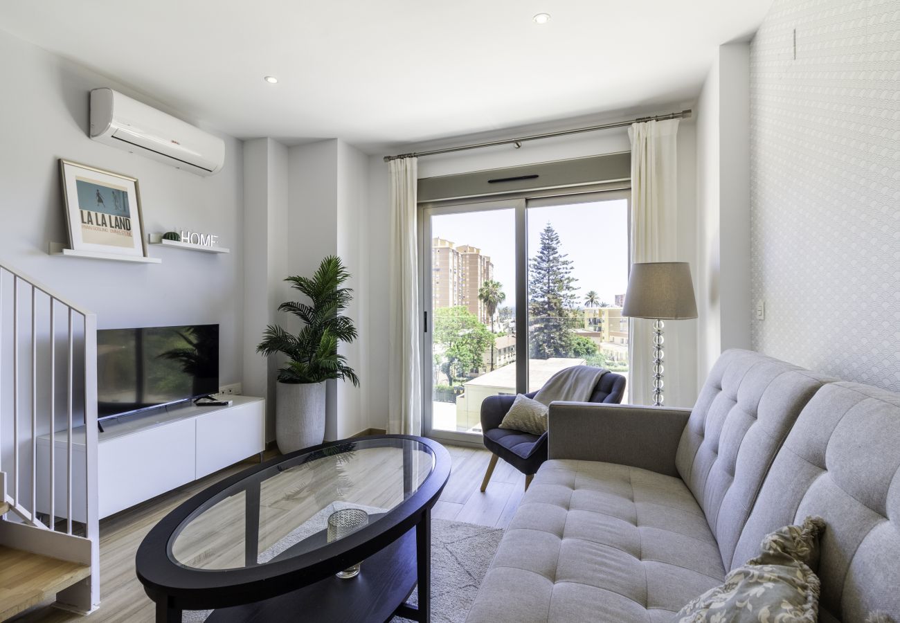 Appartement à Malaga - WintoWinRentals - Penthouse de luxe avec vue sur la mer.