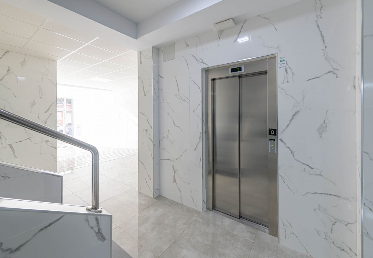 Appartement à Malaga - WintowinRentals Penthouse exclusif près de la plage.