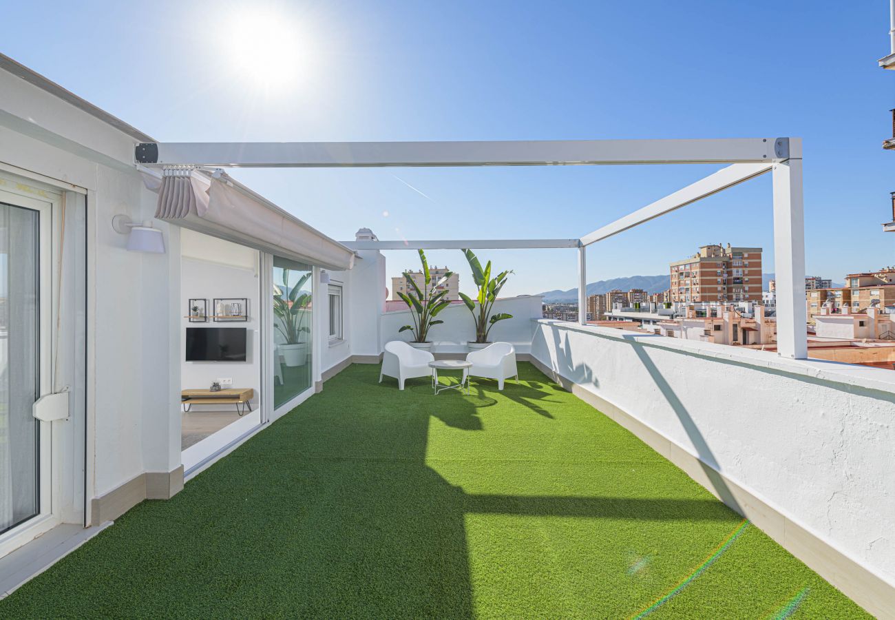 Appartement à Malaga - WintowinRentals Penthouse exclusif près de la plage.