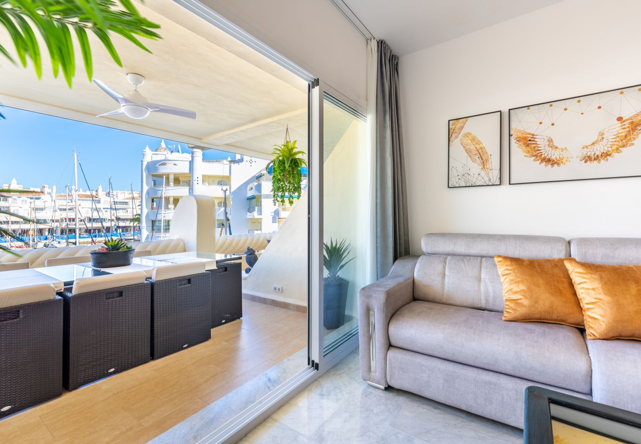Appartement à Benalmádena - WintowinRentals Appartement de luxe au milieu de Puerto Marina.
