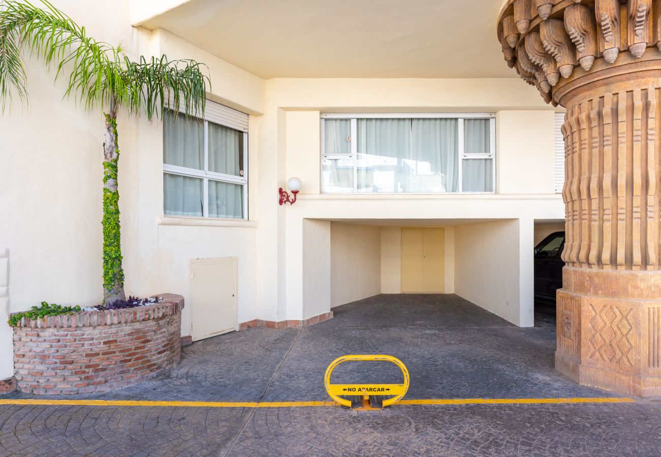 Appartement à Benalmádena - WintowinRentals Appartement de luxe au milieu de Puerto Marina.