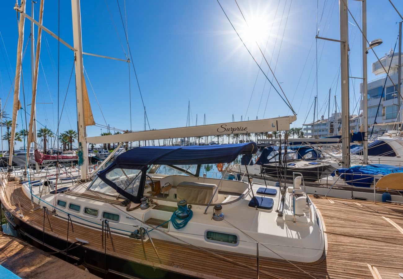 Appartement à Benalmádena - WintowinRentals Appartement de luxe au milieu de Puerto Marina.