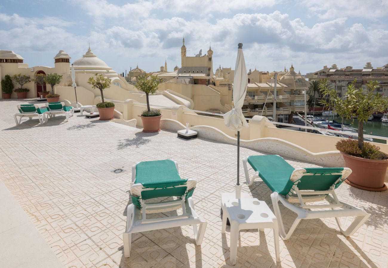 Appartement à Benalmádena - WintowinRentals Appartement de luxe au milieu de Puerto Marina.