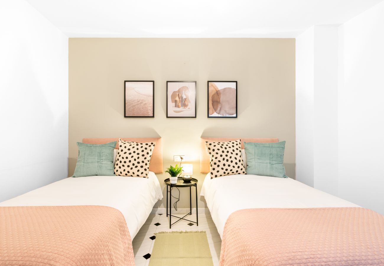 Appartement à Malaga - Your Home Steps from the Center