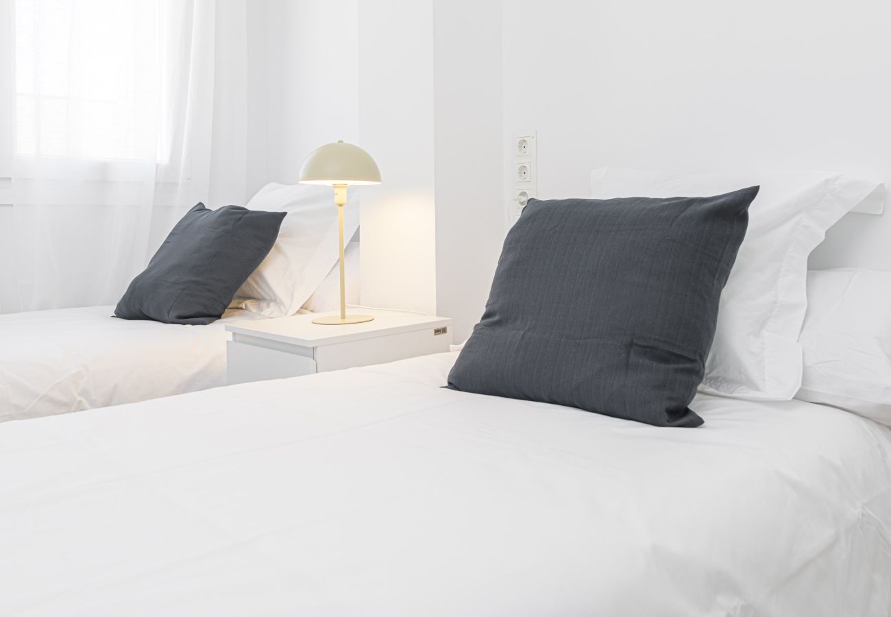 Appartement à Malaga - WintowinRentals Al-Mansa Central et silencieux