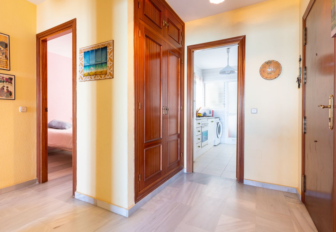 Appartement à Rincón de la Victoria - WintowinRentals 1st Line Beach, Parking and WIFI