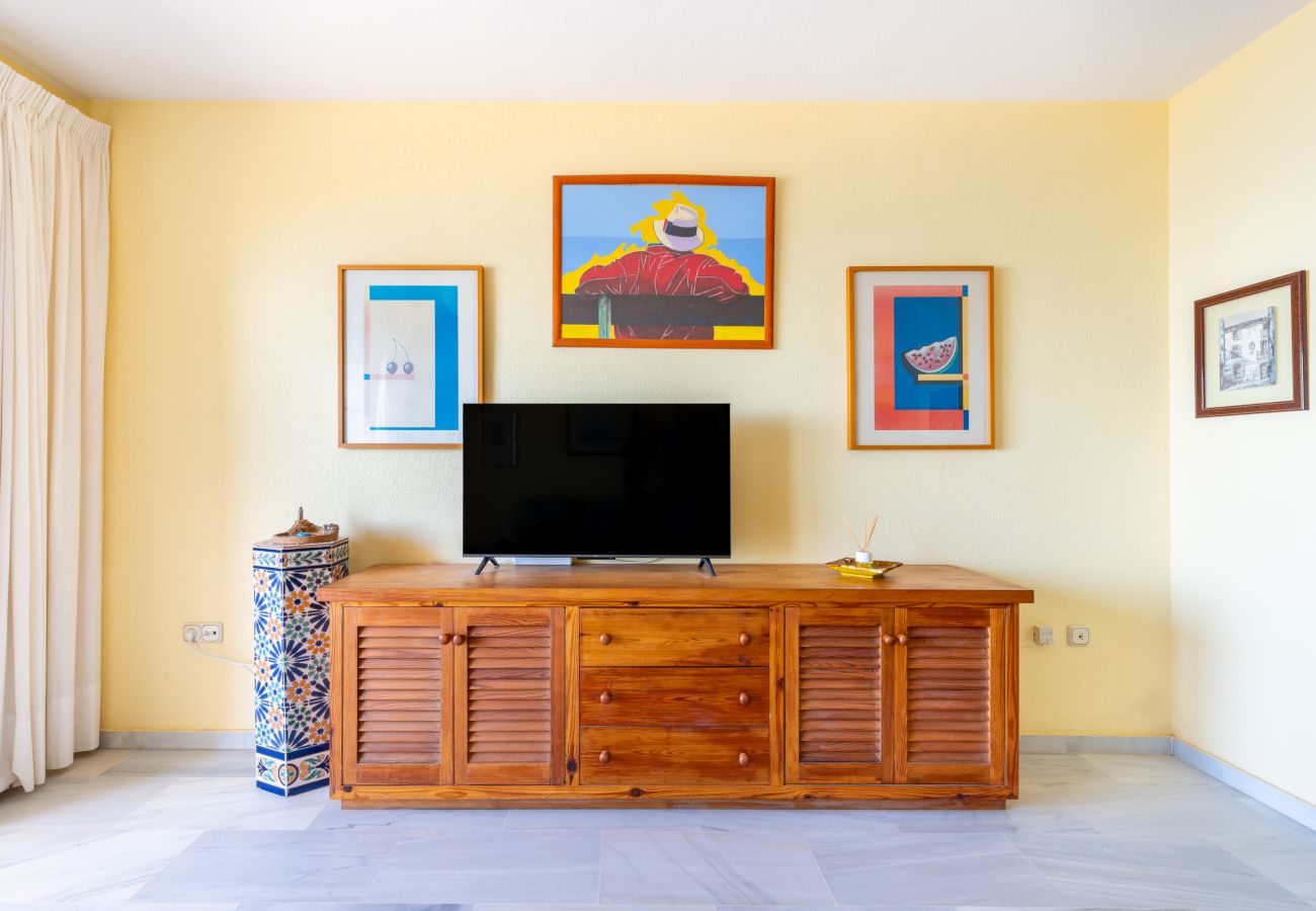 Appartement à Rincón de la Victoria - WintowinRentals 1st Line Beach, Parking and WIFI