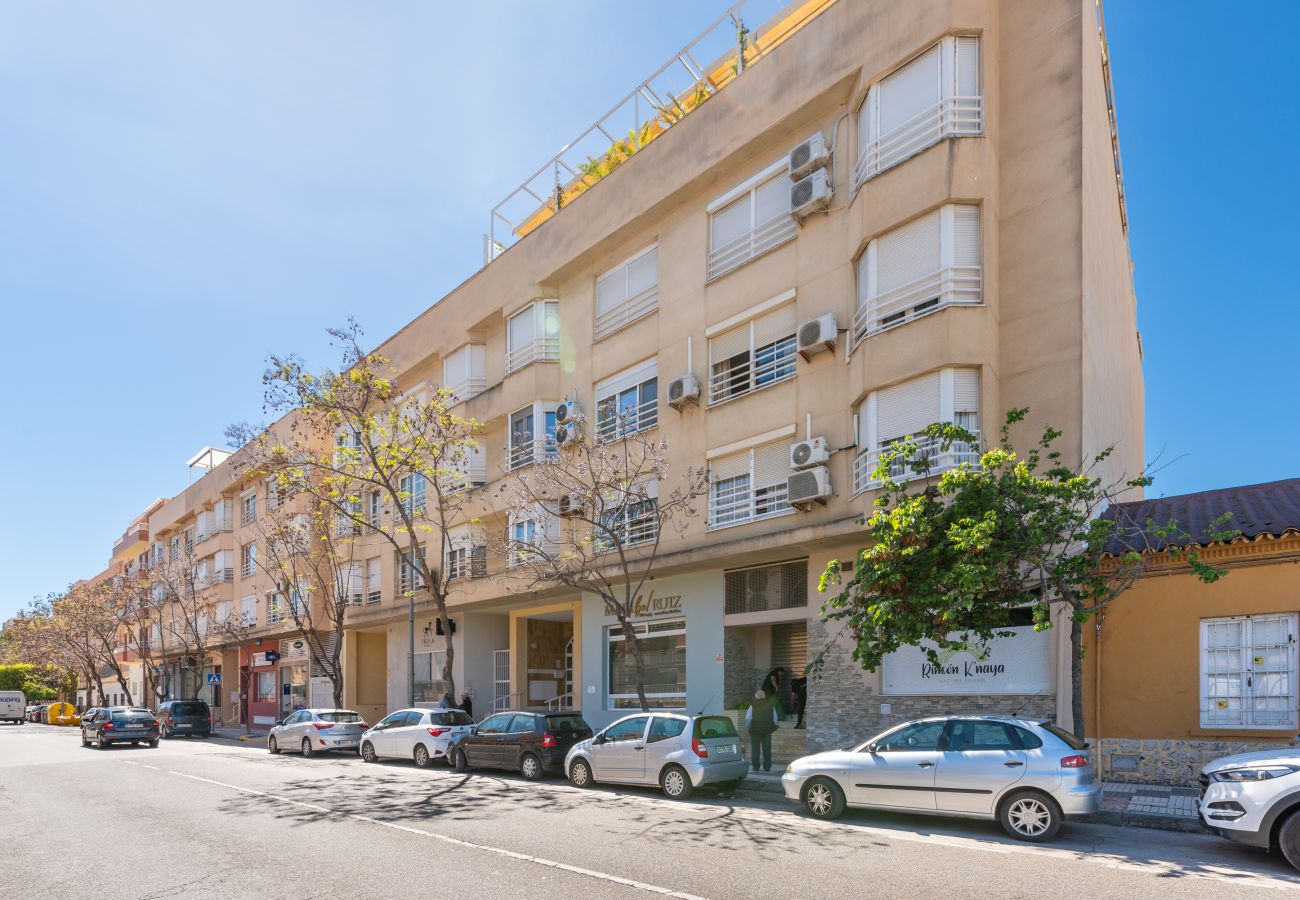 Appartement à Rincón de la Victoria - WintowinRentals 1st Line Beach, Parking and WIFI